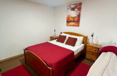 Casas Chão da Roseira - Foto 16