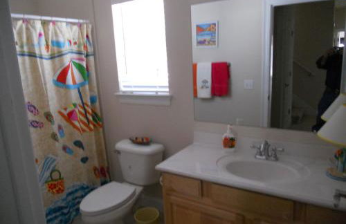 Large Beach House with Great Oceanviews, Game Room, Swimming pool - Photo 18