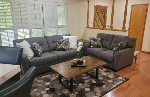 Extremely Chill 3 Bedroom Home - Foto 1