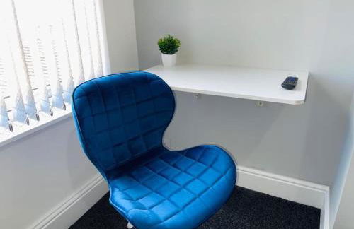 Whitmore House By RMR Accommodations - Newly Refurbed - Modern - Parking - Central - Foto 4