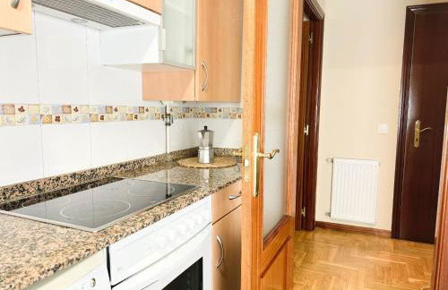 Cómodo apartamento con piscina by beBalmy - Foto 7