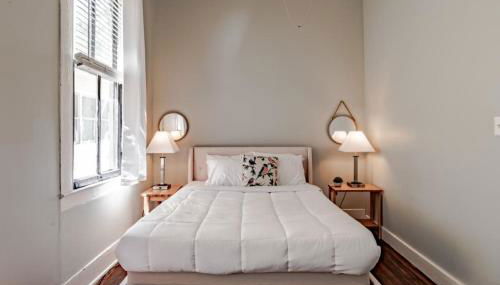 Mins from Downtown & Dining, Dauphin Darling 2 - Photo 2