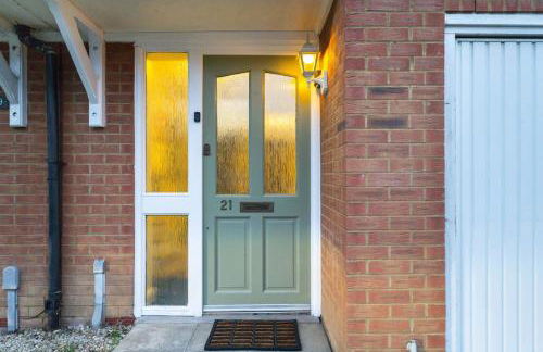 Luxury 5 Bed House - Free Parking - Perfect For Contractors & Families - Foto 3