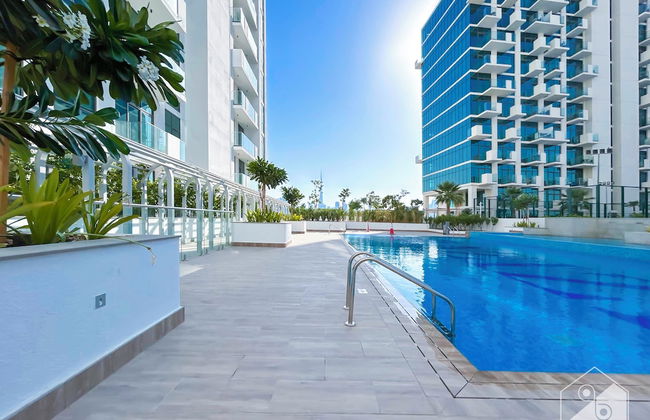 Cozy 1BR With Balcony & Views in Azizi Fawad - Photo 23