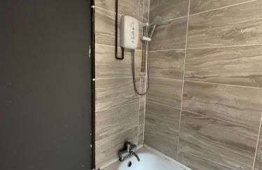 Tranquil 3BR in Portsmouth - Photo 2