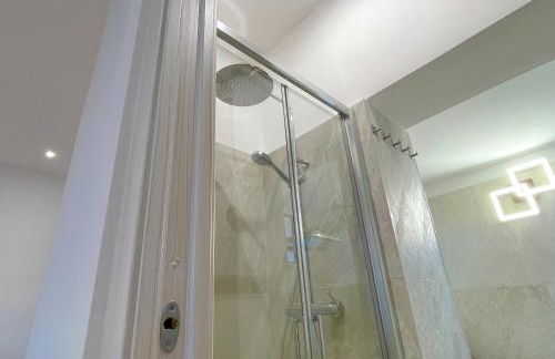 LIGEA APARTMENT - Bright Mediterranean Home with Bali-Inspired Touches - Central Anzio near Sea, Train and Bus Station - Foto 20