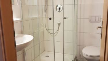 Monteurdoppelzimmer mit Küche, Bad - Foto 4