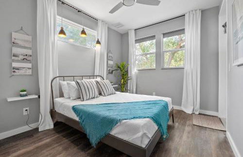 Secret Pool Cabana- Mins to Downtown and Beach - Foto 26