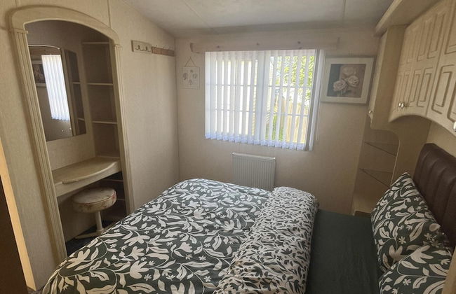 Cozy Cabin Retreat in Towyn - Foto 4