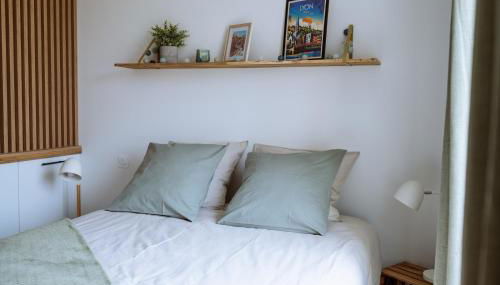 Superbe studio rénové proche Métro avec garage - Foto 2