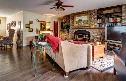 Lovely Cottage Rental with Waterfall on San Gabriel River near Austin, Texas - Foto 1