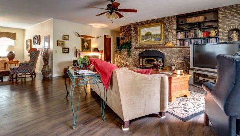 Lovely Cottage Rental with Waterfall on San Gabriel River near Austin, Texas - Foto 1