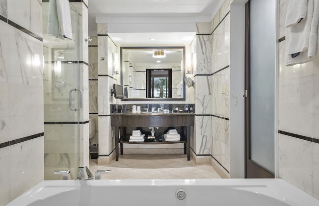 Junior Suite 1 At Sorrento S- Fontainebleau Miami Beach Studio Bedroom Home by RedAwning - Foto 10