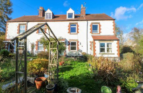 Pineapple Cottage - Photo 1