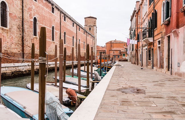 Corderie de la Tana Biennale Exhibition - Foto 28