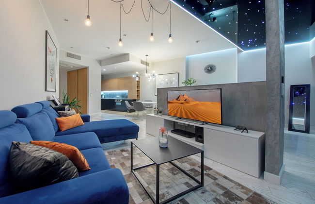 Sky Tower Apartments - Photo 49