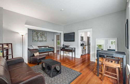 Old City Charm l Historic l Walk to St George - Foto 1