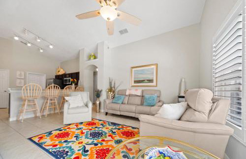 Private Oasis in Kissimmee - Pool, BBQ, Free Parking - Foto 17