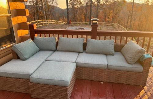 Charming Cabin with Incredible Mountain Views - Foto 7