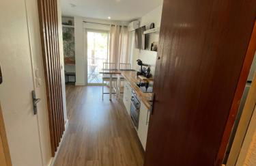 Joli studio une pièce entièrement rénové et équipé classé 2 étoiles - Foto 19