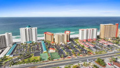 Summerhouse Beach Resort by Panhandle Getaways - Foto 2, sunbed, young children, Game Room, Other