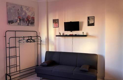 Turin Apartment - Photo 16