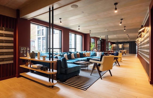 Leeds Centre by Charles Hope - Photo 23