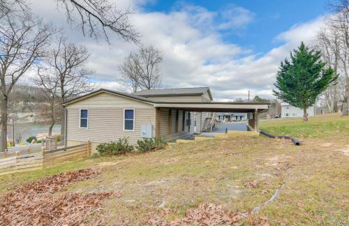 Apt with Lake Views - Day Trip to Virginia Tech! - Foto 19