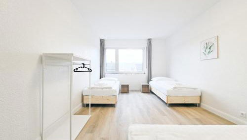 Tolstov Apartments - 2 Room Apartments - Balcony - Kitchen - Washing machine - next to Cologne - Foto 5, towels, wardrobe