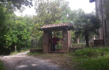 A fine 2 bedroom stone house in Emila - Photo 38