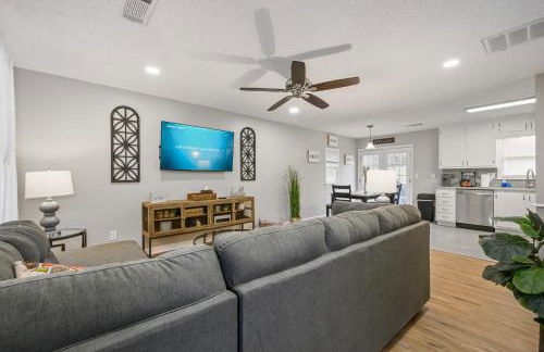 Disconnect From The City In This Outdoorsy Getaway - Foto 33