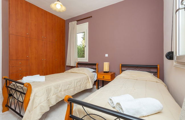 Villa Georgia Large Private Pool Walk to Beach A C Wifi Car Not Required - 1976 - Foto 28