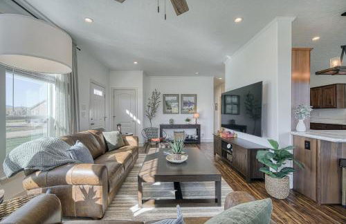 2 BR King Bed Hot Tub AC Near Jackson - Foto 1