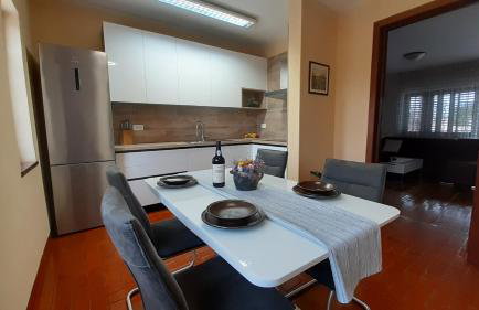 Villa Komel with Pool - Foto 10