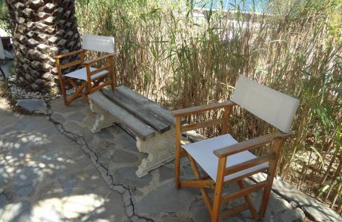 In front of the Beach. - Photo 6