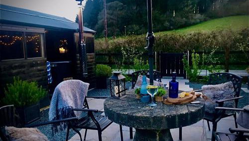 Trelaske Mill Cider Barn-with Hot Tub, Fire Pit BBQ - Foto 4, Garden view