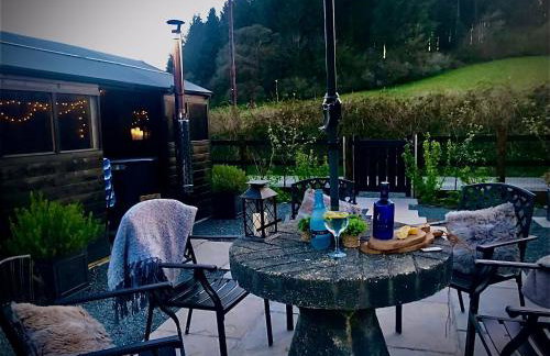 Trelaske Mill Cider Barn-with Hot Tub, Fire Pit BBQ - Foto 4