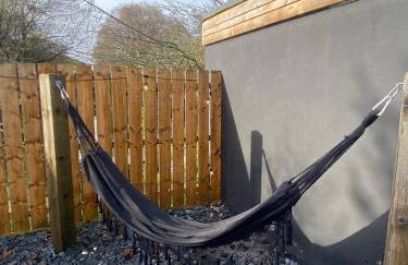 Tipsy Cottage with fire-pit and BBQ - Foto 8