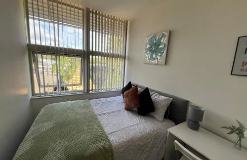 3 Bedroom Flat in Town Centre Wellingborough - Photo 2