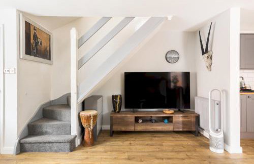 Stylish Modern 2 Bed with Parking - Pass the Keys - Foto 5