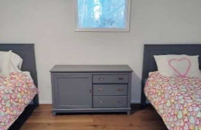 Cozy and Comfy with Lake Access - Photo 8