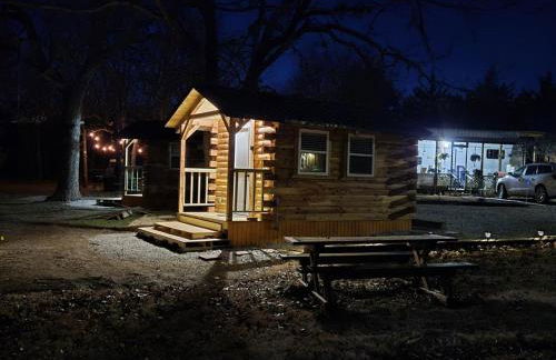 #4 - Amish Log Camping Cabin Walk to the Water cabin - Foto 17