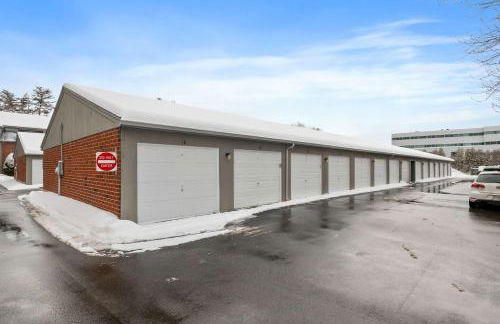 Fully Furnished 1st Floor 1 Bed 1 Bath Condo - Close To Shopping & Hwys North&South - Foto 22