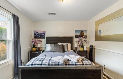 Bungalow Downtown Easy Airport Access Family Friendly - Foto 26