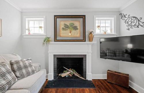 Private House + Yard Central Location to all RVA - Foto 39