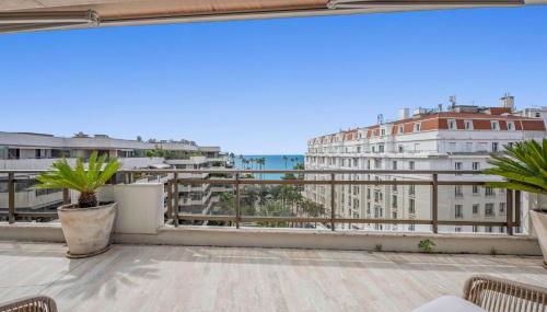 REF 1244 - Cannes Back Croisette - Sea view apartment for rent - Photo 2