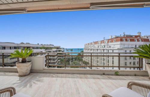 REF 1244 - Cannes Back Croisette - Sea view apartment for rent - Photo 2