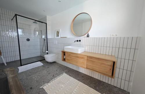 Casa con piscina y vistas en Nigrán - Foto 14