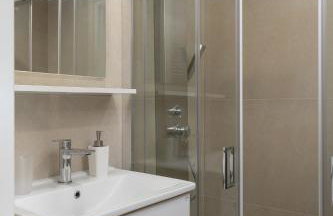 The Olive Mill House - Luxe Villa, Classic Charm - Foto 62