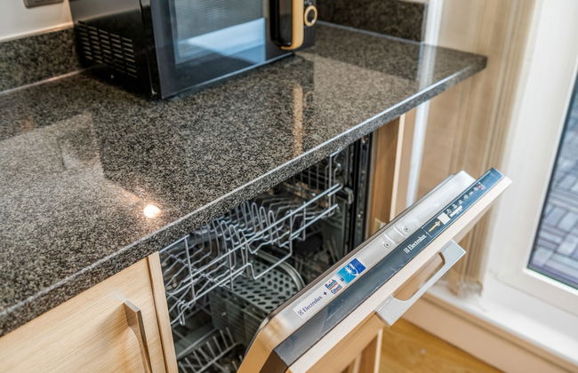 Modern Comfort: Stratford 3BR Duplex - Foto 10